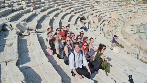 tudengid Ateena teatris
