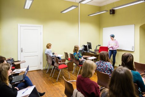 Ettekanded teatriteaduse eriala seminaris. Foto: Johan Paul Hion. 