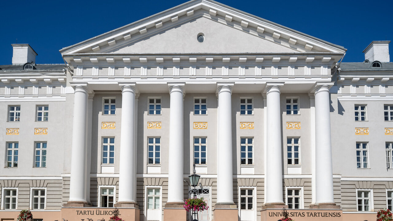 Tartu Ülikooli peahoone, foto Andres Tennus