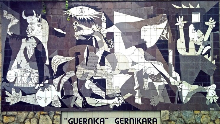 Tänavakunstiteos Picasso Gurnicast