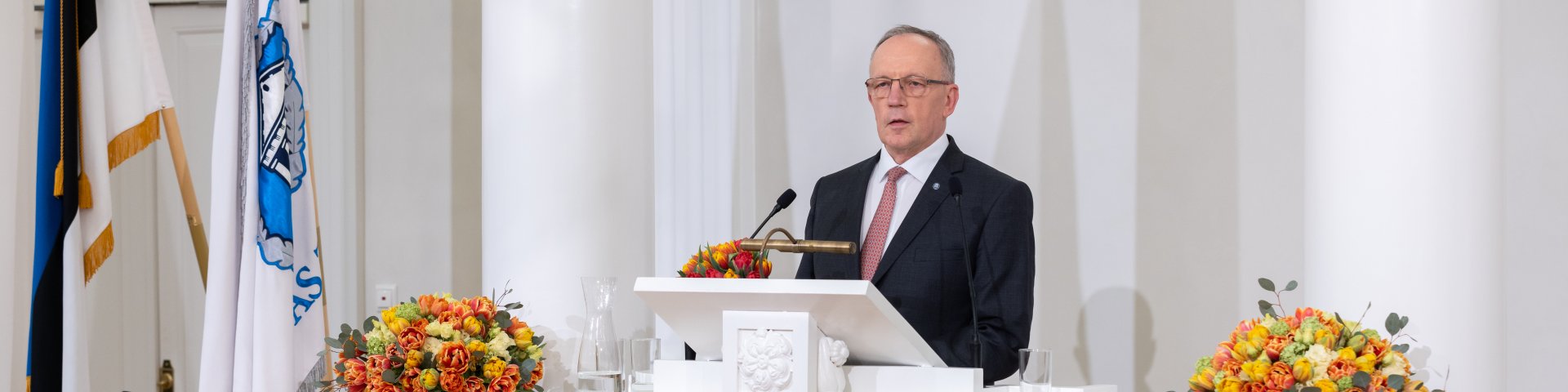 Tartu Ülikooli rektor Toomas Asser kõnepuldis